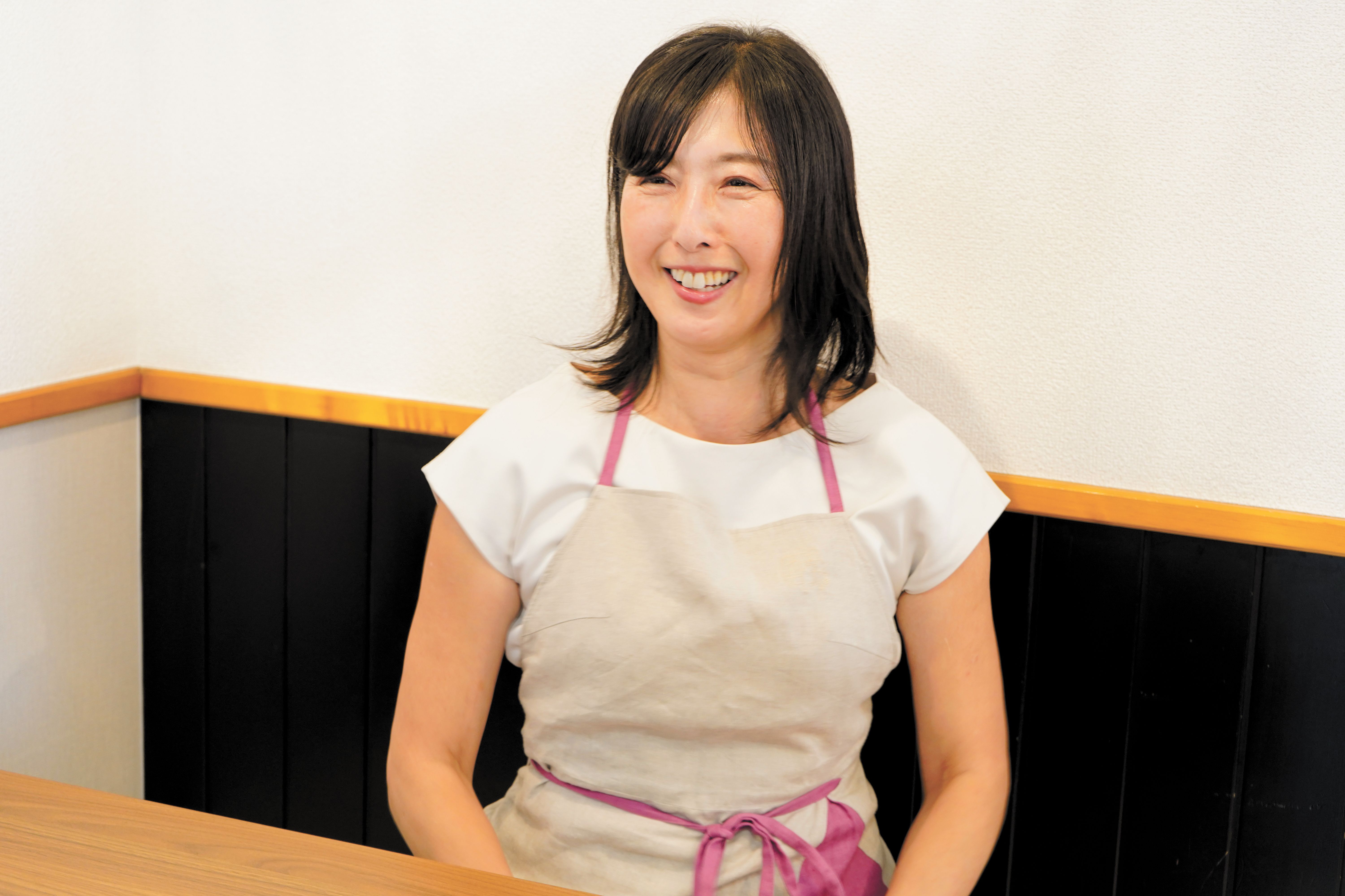 プロフィル　みわ・あやこ　料理が苦手でコンプレックスがあったが、子どものアトピーをきっかけに真剣に向き合い始める。その頃に「発酵」と出合い、料理に取り入れることで子どもの便秘が解消し、アトピーが改善。発酵の力を広めようと、約10年前に会社勤務の傍ら料理教室を開く。2020年9月に発酵美人協会を設立し、〝人生を変える料理〟を伝えている。弘前市在住。