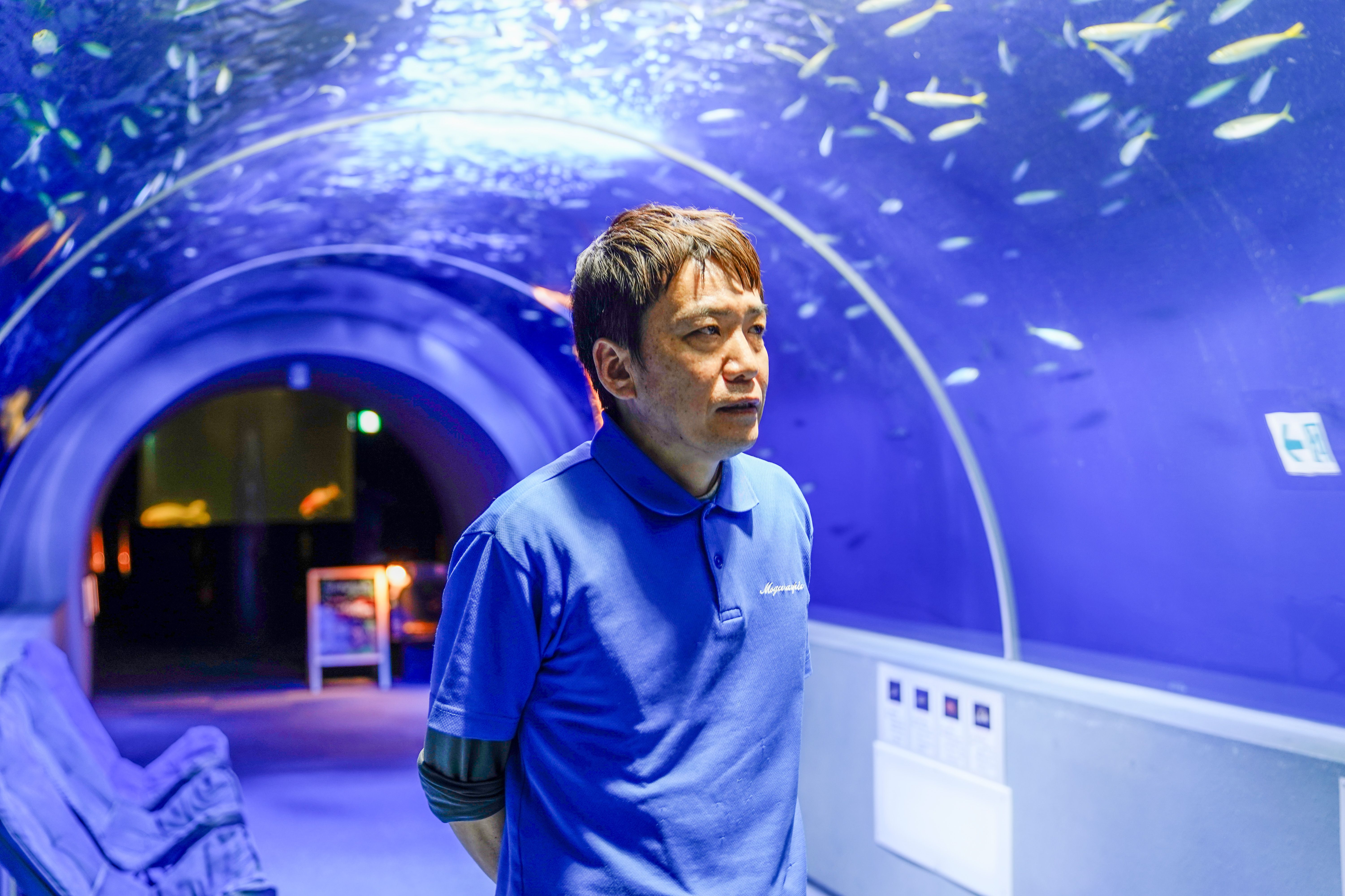 久慈地下水族科学館もぐらんぴあでクラゲの展示を担っている関合雅敬さん