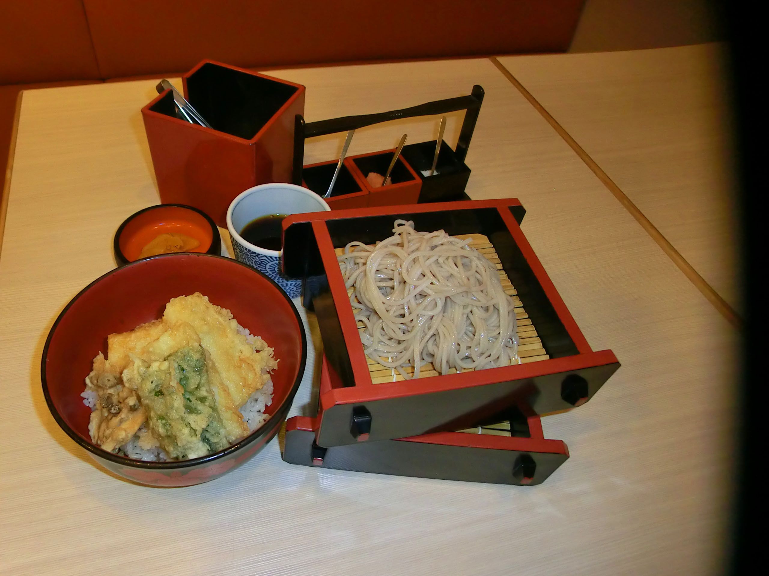 麺喰処はっと庵　八日町店