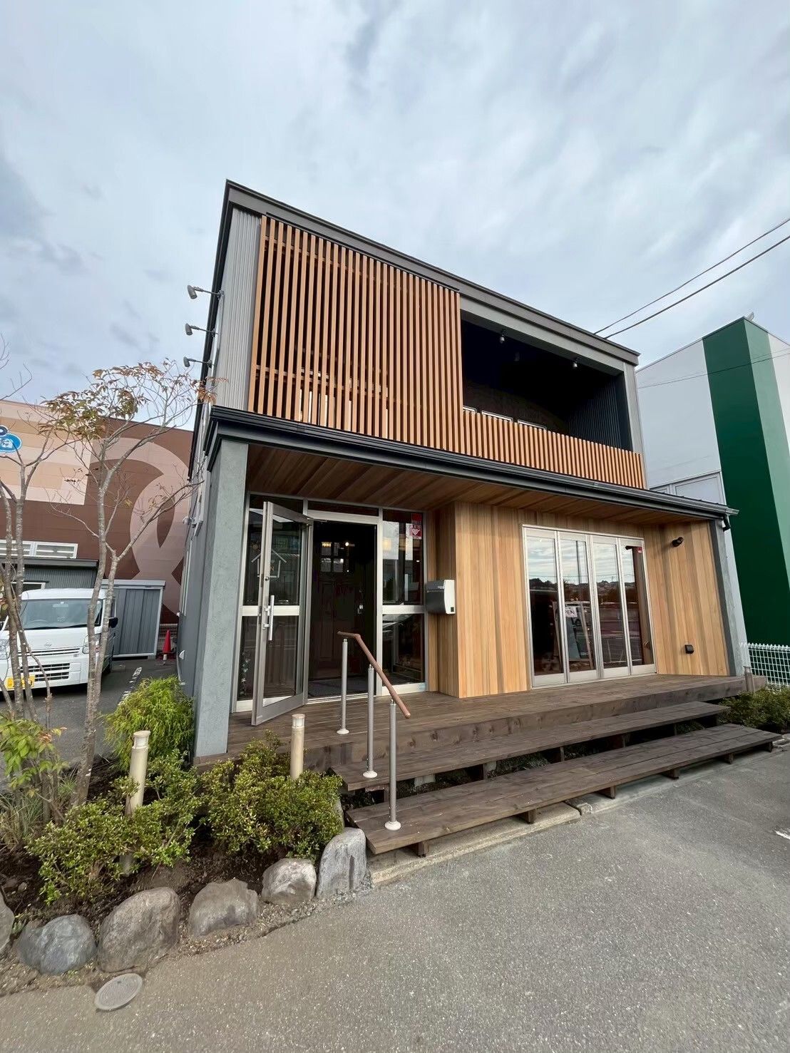 ㈱山匠電気工業　eco room SUN 